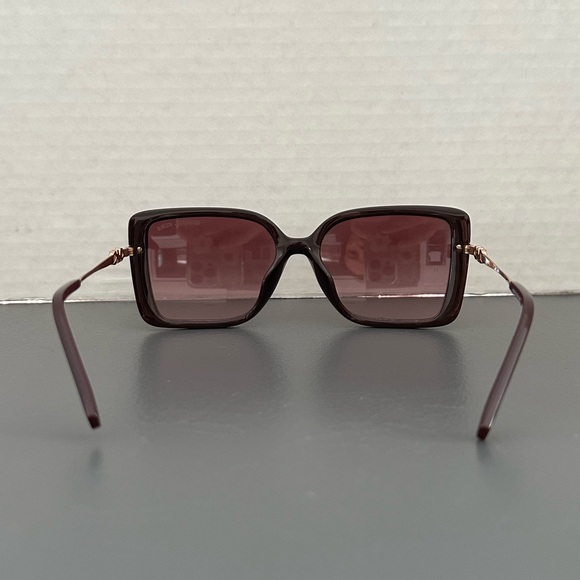 Michael Kors
Castellina square-frame sunglasses. - Picture 8 of 10